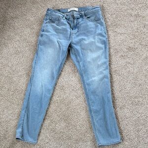 Hollister athletic skinny jeans